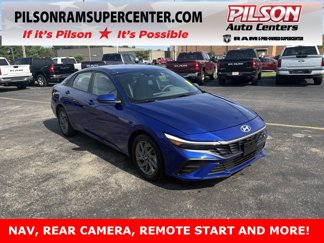 Used 2024 Hyundai Elantra SEL image 1