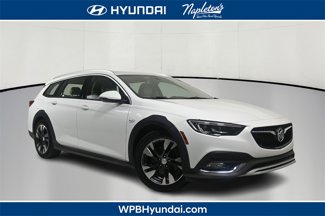Used 2018 Buick Regal Preferred w/ Sights and Sounds Package image 1