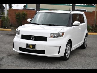 Used 2010 Scion xB image 1