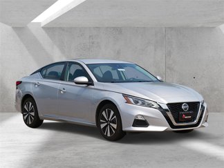 Used 2022 Nissan Altima 2.5 SV image 1