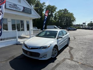 Used 2015 Toyota Avalon XLE image 1