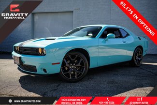Used 2020 Dodge Challenger SXT w/ Blacktop Package image 1