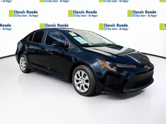 Used 2023 Toyota Corolla LE image 1
