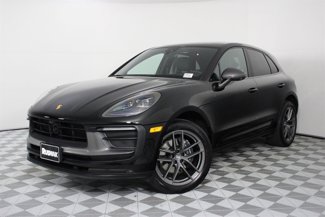Certified 2025 Porsche Macan Turbo image 1