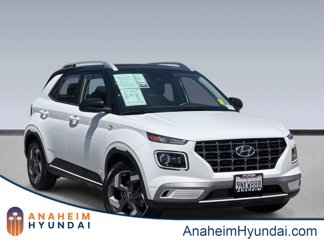 Used 2024 Hyundai Venue Limited image 1