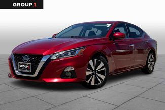 Used 2020 Nissan Altima 2.5 SV image 1