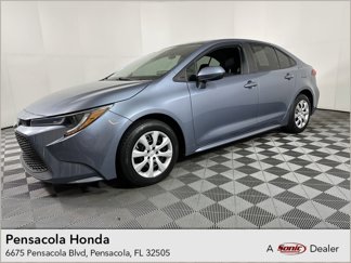 Used 2021 Toyota Corolla LE image 1