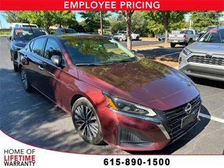 Used 2024 Nissan Altima 2.5 SV image 1
