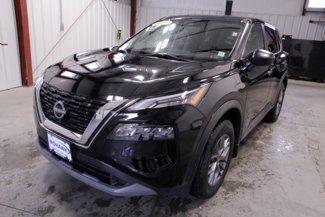 Used 2023 Nissan Rogue S image 1