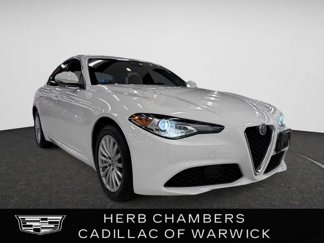Used 2021 Alfa Romeo Giulia Sprint image 1