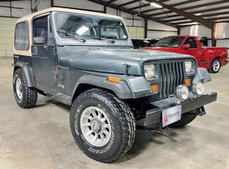 Used 1993 Jeep Wrangler 4WD image 1
