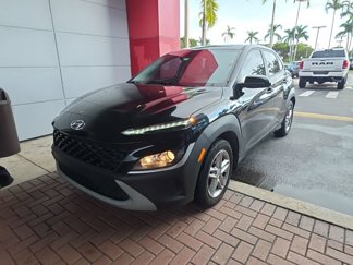 Used 2022 Hyundai Kona SE w/ Cargo Package video 1