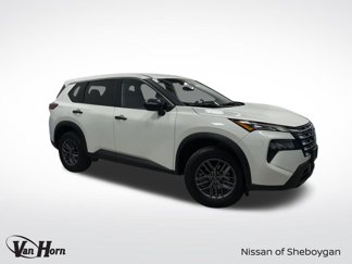 Used 2024 Nissan Rogue S image 1
