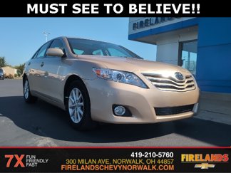Used 2011 Toyota Camry XLE image 1
