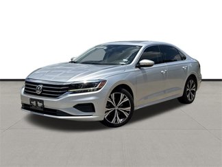 Used 2021 Volkswagen Passat 2.0T SE image 1