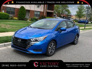 Used 2023 Nissan Versa SV image 1