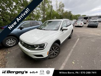 Used 2020 Volkswagen Tiguan SE w/ Panoramic Sunroof Package image 1