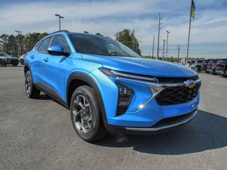 New 2025 Chevrolet Trax LT w/ Driver Confidence Package image 1