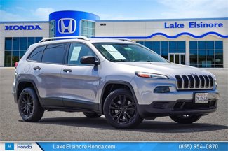Used 2015 Jeep Cherokee Sport image 1