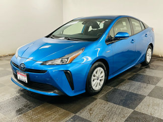 Certified 2019 Toyota Prius LE image 1