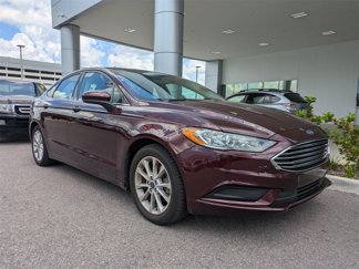Used 2017 Ford Fusion SE w/ Fusion SE Technology Package image 1