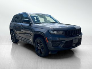 New 2025 Jeep Grand Cherokee Altitude image 1