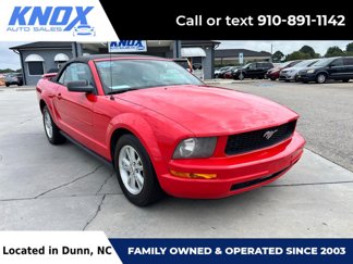 Used 2006 Ford Mustang Convertible image 1