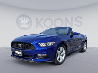 Used 2015 Ford Mustang Convertible image 1
