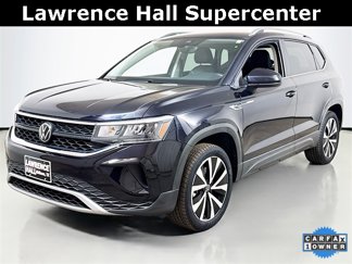 Used 2024 Volkswagen Taos SE image 1
