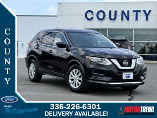 Used 2018 Nissan Rogue S image 1
