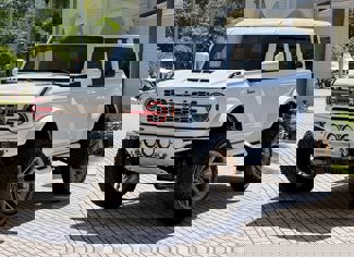 Used 2025 Ford Bronco Outer Banks image 1