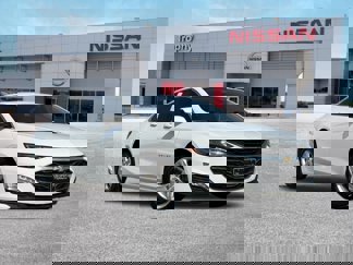 Used 2022 Chevrolet Malibu LT image 1