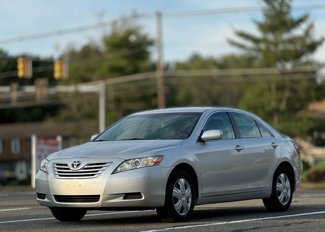 Used 2008 Toyota Camry LE image 1