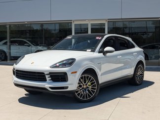 Used 2022 Porsche Cayenne E-Hybrid image 1