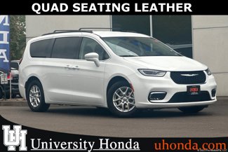 Used 2022 Chrysler Pacifica Touring-L image 1