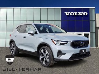 New 2025 Volvo XC40 B5 Core w/ Protection Package Premier image 1