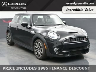 Used 2020 MINI Cooper S image 1