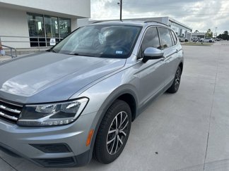 Used 2021 Volkswagen Tiguan SE image 1