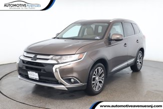 Used 2017 Mitsubishi Outlander SEL image 1