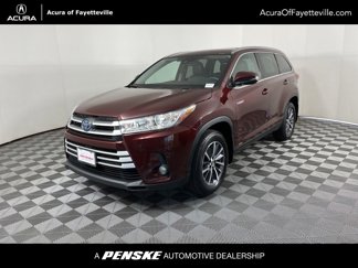 Used 2019 Toyota Highlander XLE image 1
