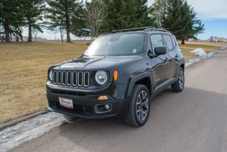 Used 2017 Jeep Renegade Latitude image 1
