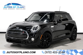 Used 2018 MINI Cooper S image 1