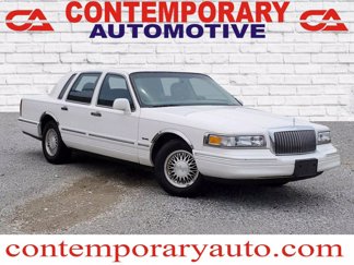 Used 1997 Lincoln Town Car Signature image 1