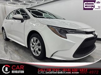 Used 2022 Toyota Corolla LE image 1