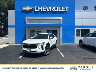 New 2025 Chevrolet Trax LT w/ Driver Confidence Package image 1