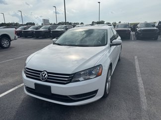 Used 2014 Volkswagen Passat 1.8T SE image 1