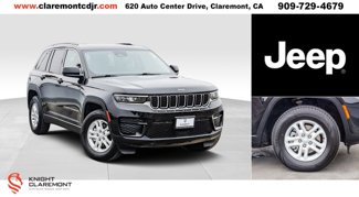 Used 2023 Jeep Grand Cherokee Laredo image 1