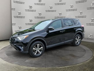 Used 2018 Toyota RAV4 XLE image 1