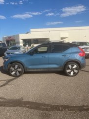 Used 2023 Volvo XC40 Recharge Plus image 1