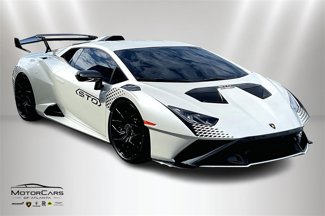 Used 2023 Lamborghini Huracan STO image 1